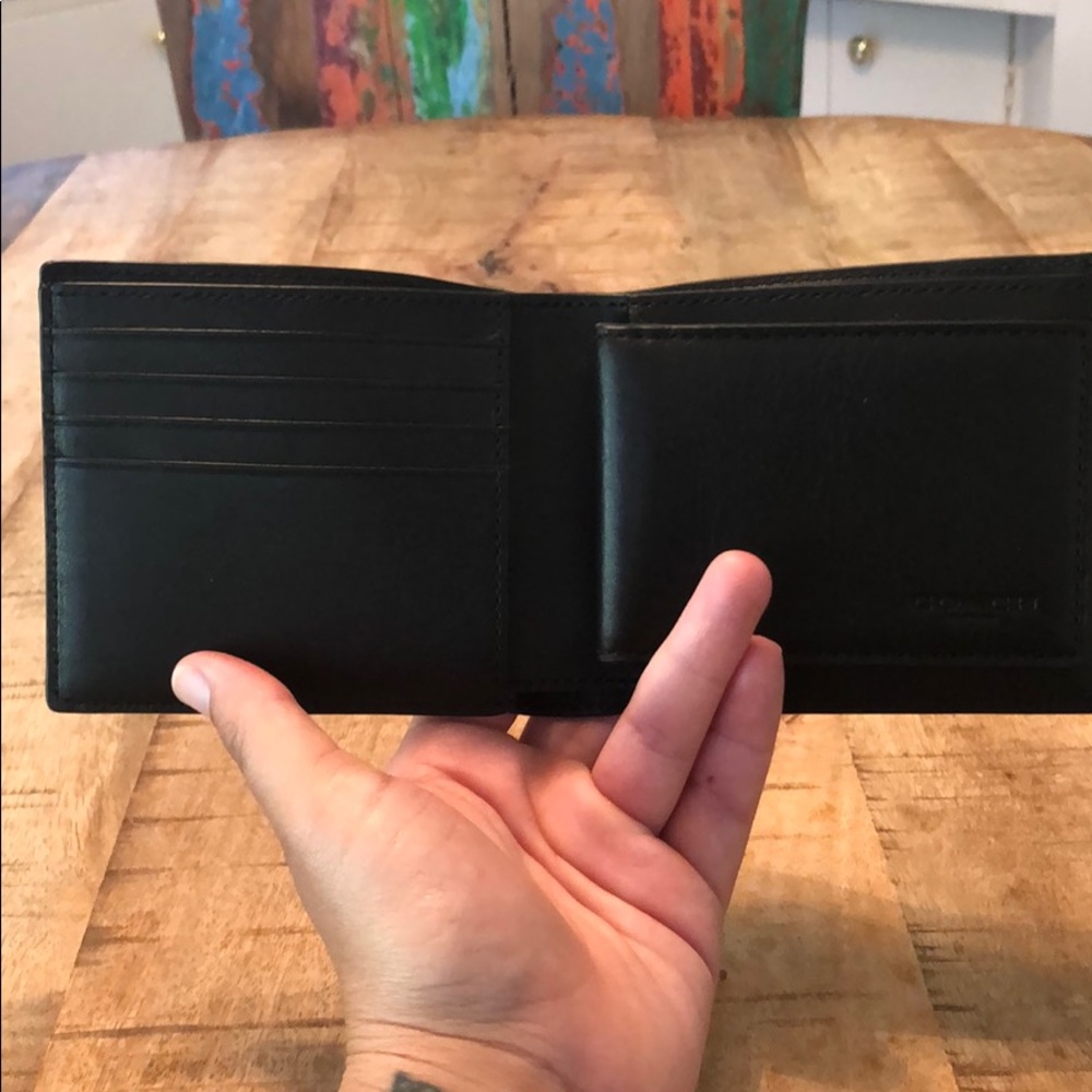 Wallet - image 4